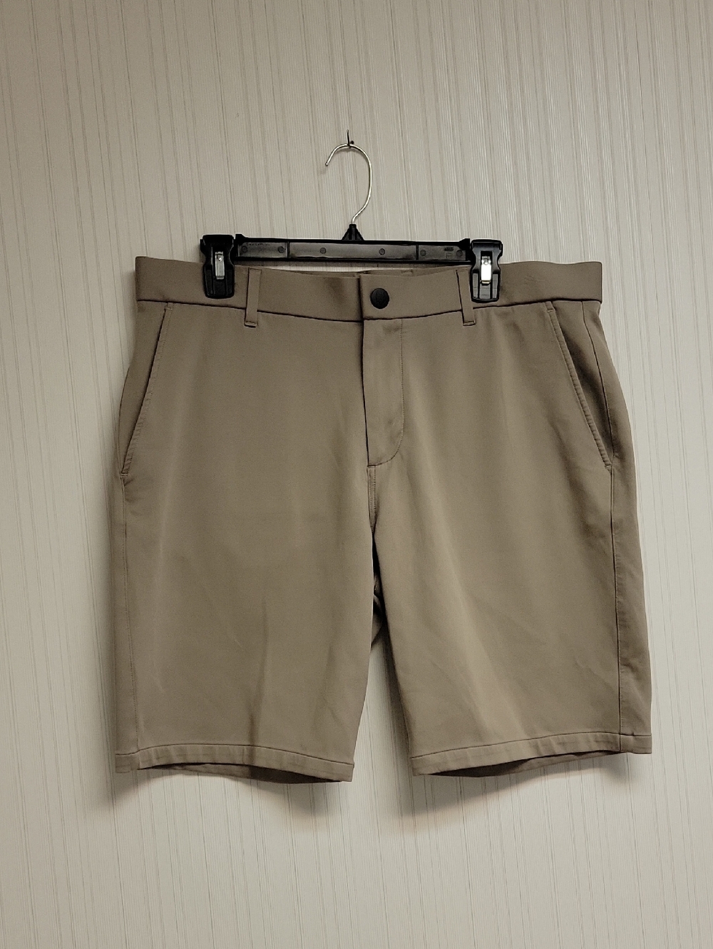 Greyson Men's Performance Chino Shorts - Khaki Sz 36. Golf Summer Pickleball
